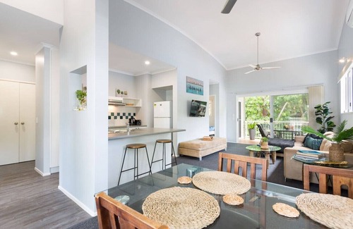 Trinity Beach Apartamento | Marlin Cove · 2 dormitorios y 2 baños Modern Apt @ Trinity Beach Lagoon ❤️