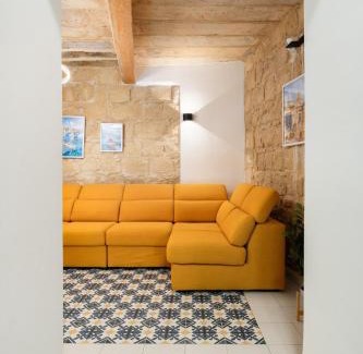 Naxxar Casa | Trinity house with a private rooftop pool
