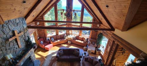 Ferguson Casa | Trinity Lodge