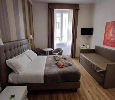 Rione XVIII Castro Pretorio Casa | TRIPLE big room AMAZING VIEW, for two o three person, in CENTER of ROME
