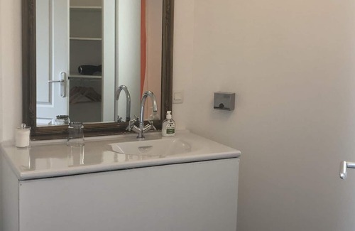 Genissac Casa | Triple-N°1-Lujoso-Baño con bañera-Vista al rio
