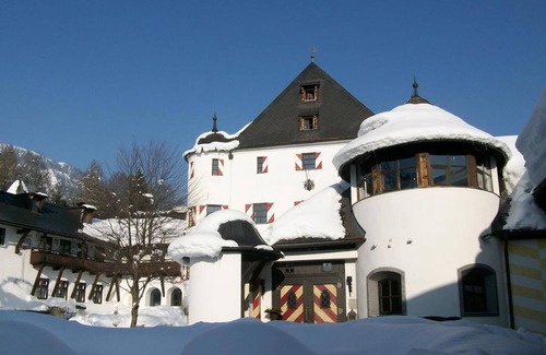 Fieberbrunn Casa | Triple room, bath/shower, WC - Family Hotel Schloss Rosenegg