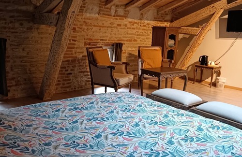 Lavaur Casa | Triple-Confortable-Baño con bañera