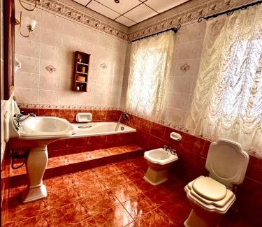 Tal-Ghoqod Casa | Triple room in Beautiful Maltese Maisonette