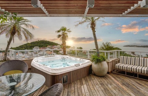 Joao Paulo Apartamento | Triplex com jacuzzi na melhor vista de Floripa!