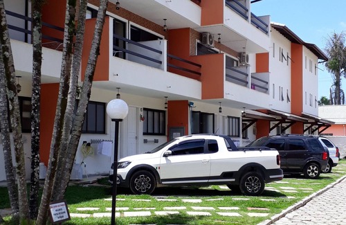 Toninhas Casa | TRIPLEX COND HOUSE, - 4DORM.-POOL-100 MTS FROM THE BEACH - AIR CONDIC