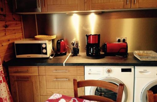 Valloire Apartamento | Triplex cosy à Valloire - 8 pers, animaux admis, parking et wifi - FR-1-263-178