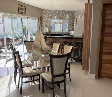 Matinhos Casa | Triplex de Frente para o Mar com Piscina Privativa