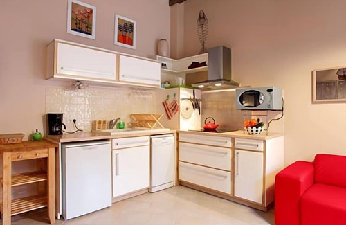 Enclos Casa | Triplex en casa de personajes a 2 pasos del Vieux Bassin y graneros de sal