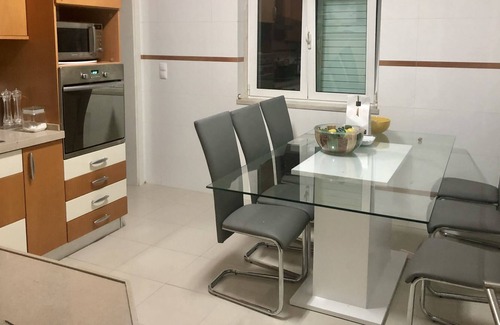 Oeiras Apartamento | Triplex Luxury Suite tor 5 people& beach&city&pool ( excellent for families)