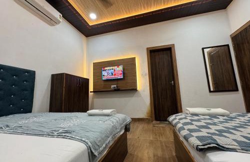 Mathura Hotel | Trishika Residency