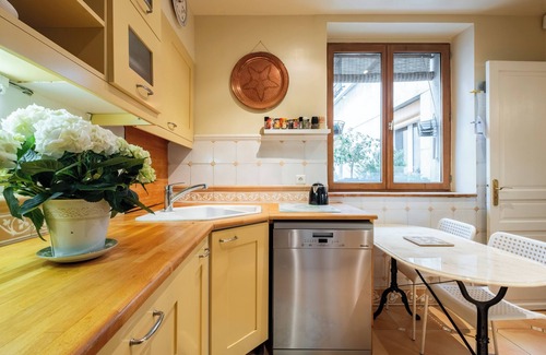 Ternes Apartamento | Triumphant Design, by Veeve