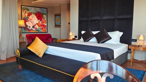 Rione II Trevi Hotel | Triviho Hotel