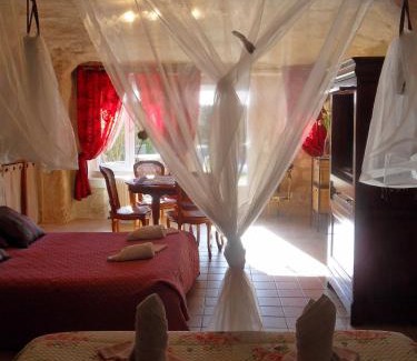 Azay-le-Rideau Cama Y Desayuno | Troglodelice