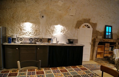 Amboise Cabaña | Casa del artista troglodita a los pies del castillo de Amboise