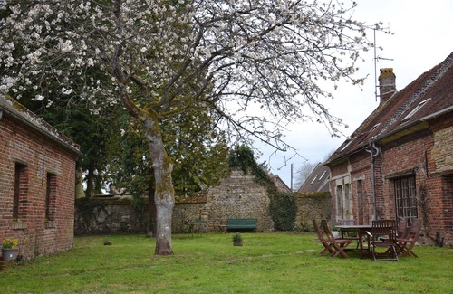 Cernoy Casa | Trois Etots