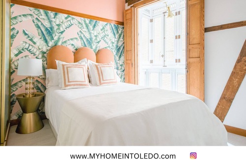 Toledo City Center Apartamento | ~TROPIC~ by myhomeintoledo.com