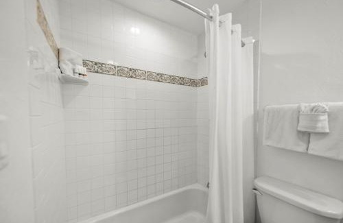 Bradenton Beach Hotel | Tropic Isle At Anna Maria Island Inn
