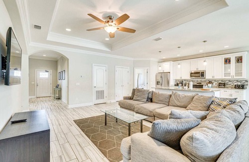Holiday Beach Casa | Tropic Like its Hot - beautiful 3/2 - Experience a Great Memory Making Vacation