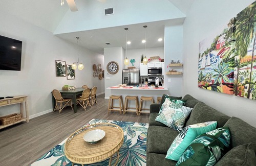 North Beach Casa | Tropic Like It's Hot
