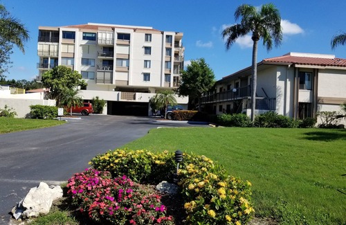 Palma del Mar Condominio | Nice Tropical 1 BD 1. 5 BA Condo en Isla Del Sol, San Petersburgo, Florida