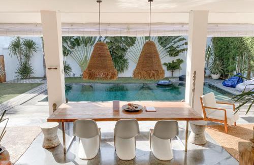 Seminyak Villa | Tropical 3bdr poolvilla in heart of Seminyak