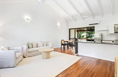 Port Douglas Apartamento | Tropical Beachside Townhouse- Relax and Unwind in this Stylish Port Douglas Retreat