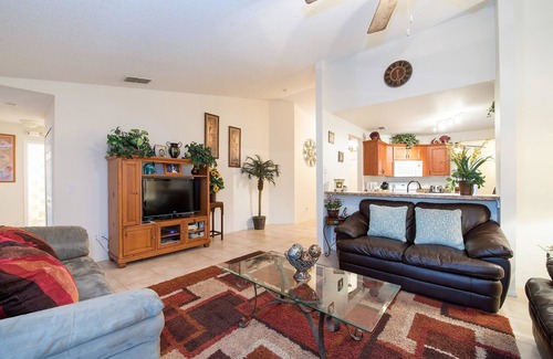 Indian Point Casa | Tropical Breeze House 3 Bedroom