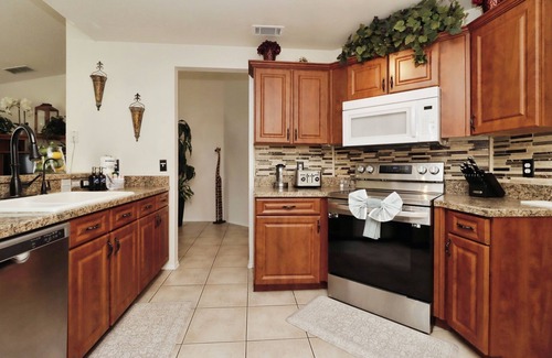 Indian Point Casa | Tropical Breeze House 3 Bedroom