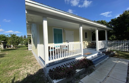 Homestead Cabaña | Tropical Fruit Farm Retreat