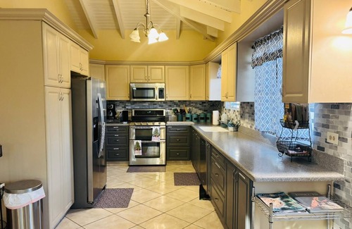 Carlton Casa | Tropical Getaway Home