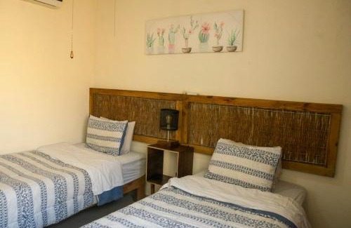 Flamingos Casa | Tropical Getaway in Flamingos near Beach