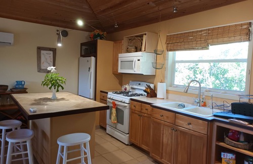 Morris Settlement Cabaña | The Cottage at Palmirage - ¡Todo lo que necesitas es a ti!