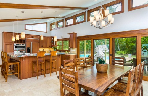 Eastern Honolulu Casa | * 15% de descuento en estancias durante 4 / 17-6 / 14 * Hale Niuiki - ¡Hermosa casa con piscina privada!
