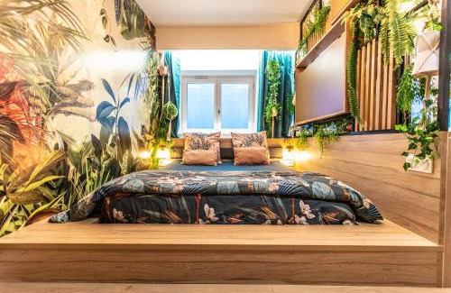 1st Arrondissement Apartamento | Tropical Jacuzzi Oasis - Terreaux