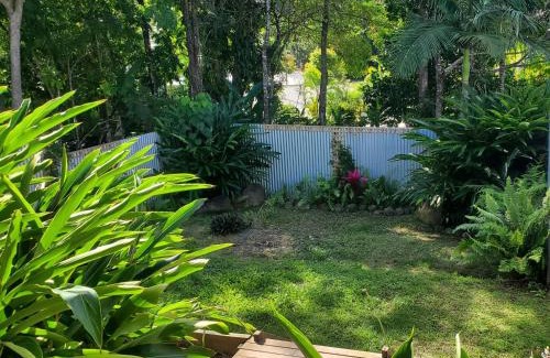 Kuranda Casa | Tropical Kuranda Modern Retreat