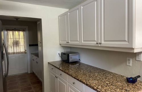 Sarasota Casa | Tropical Oasis 5 min to Siesta Key, Private Salt Water Pool w Lanai!