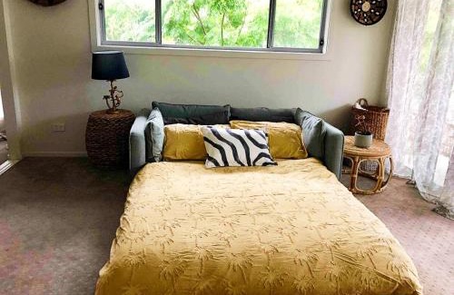 Pottsville Casa | Tropical Oasis - Creekside Townhouse by uHoliday