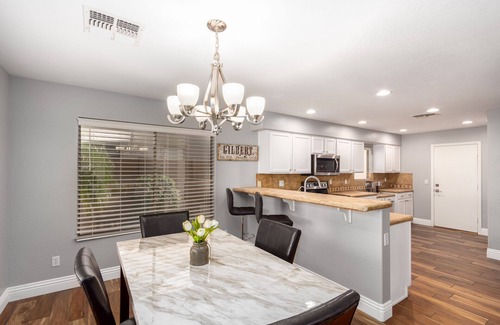 Ashley Heights Casa | Tropical Oasis in Sunny Arizona!