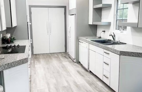 Parkland Apartamento | Tropical Oasis in The highly sought after Parkland FL 13 miles from the BEACH