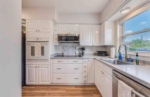 Disston Heights Casa | Tropical Oasis w/Pool near Beach