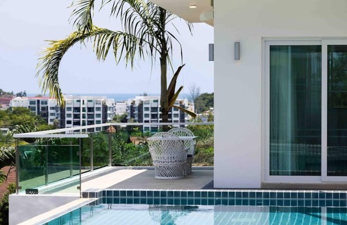 Patong Casa | "Tropical Ocean View pool Villa, 12 Min to Patong"
