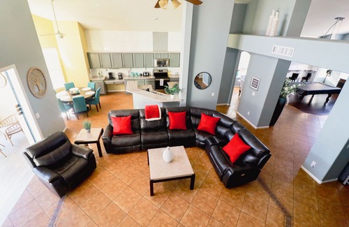 Trailwood Casa | Tropical Paradise in Garden Lakes!