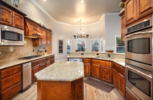 Rosedale Casa | Tropical Paradise - Pool & Hot tub with office