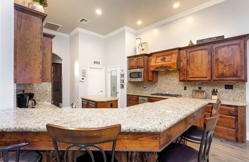 Rosedale Casa | Tropical Paradise - Pool & Hot tub with office