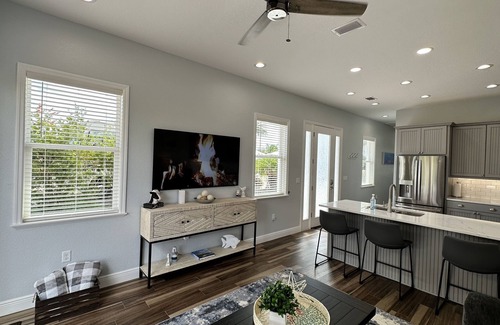 Polk City Complejo | Tropical Paradise Rental in Key West-Inspired Gated Resort