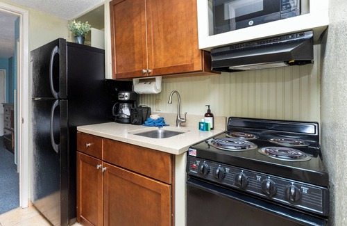 Myrtle Beach Condominio | Tropical Paradise Oceanfront Suite Stunning 6th-Floor Retreat