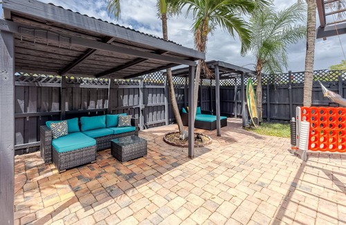 Central Corals Casa | Tropical pool/game home/minutes from beach and Wilton Manors