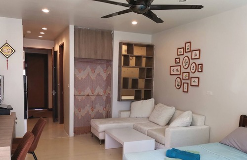 South Pattaya Complejo | Tropical Pool Garden Condo Downtown Pattaya, Bus a pie de calle