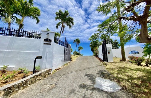 Estate Bakkero Casa | Tropical Private Gated Estate - Ocean, Island & Harbor Views!
